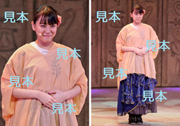 野口胡桃『ファラオの墓～蛇王・スネフェル～(2018)』生写真10枚